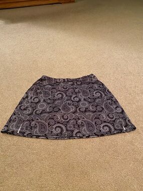 Women's Black & White Paisley A-Line Skirt